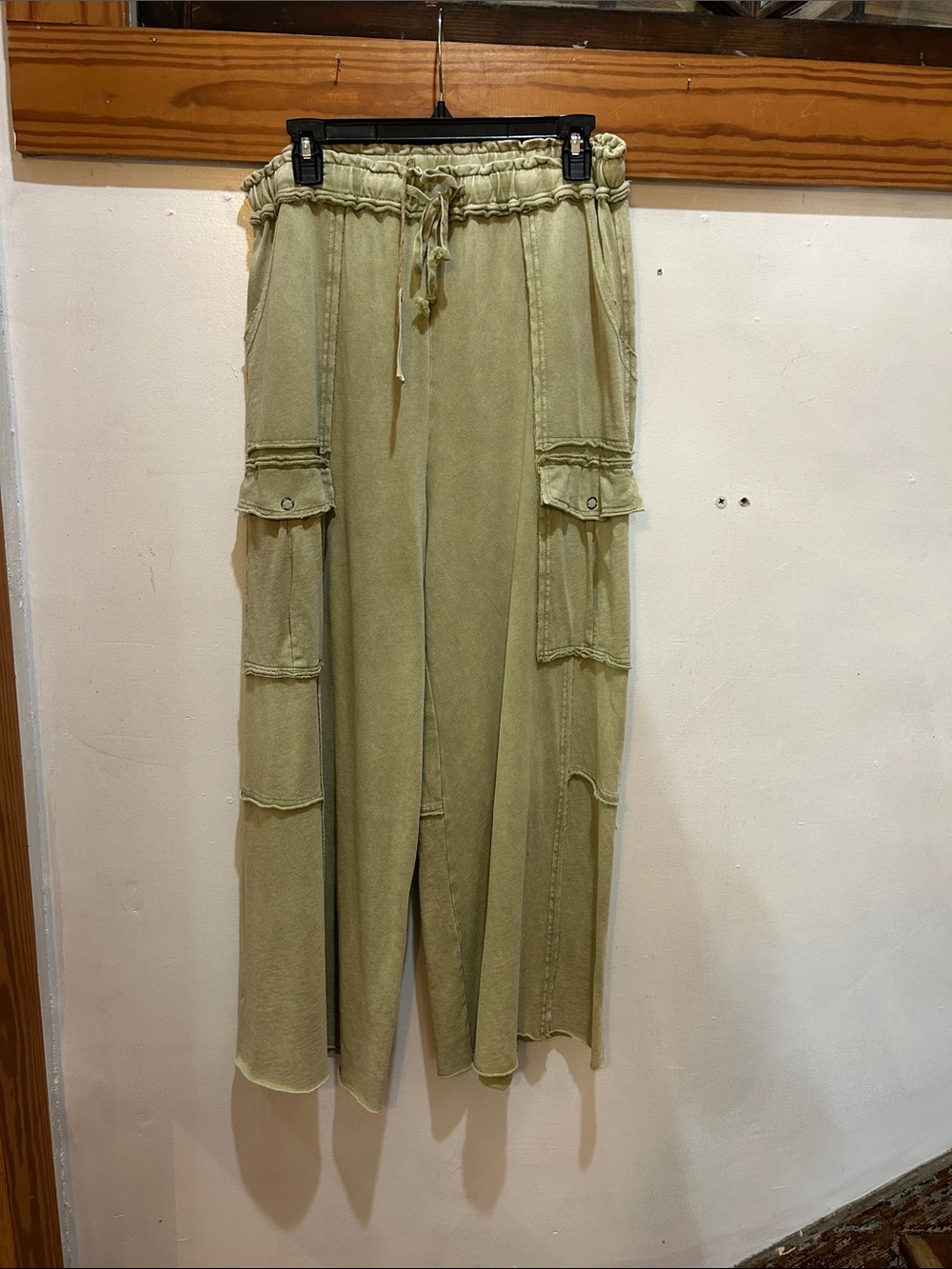Easel Olive Wide-Leg Knit Cargo Pants